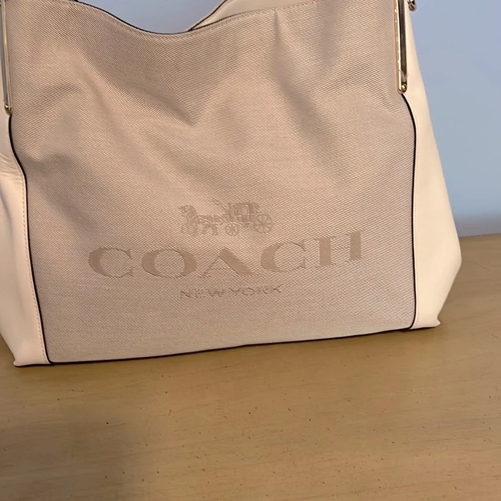 brand new coach whitetag color wither in grey sip in the medikam - Picture 1 of 1